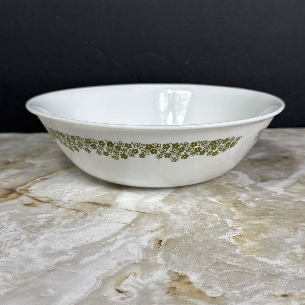 Corelle Spring Blossom Green Crazy Daisy Serving Bowl 8 1/2"
